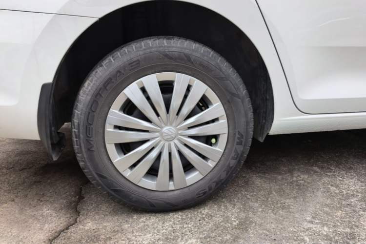 Used Volkswagen Santana 2021 1.5L Automatic Fashion Edition Right Rear Wheel Hub