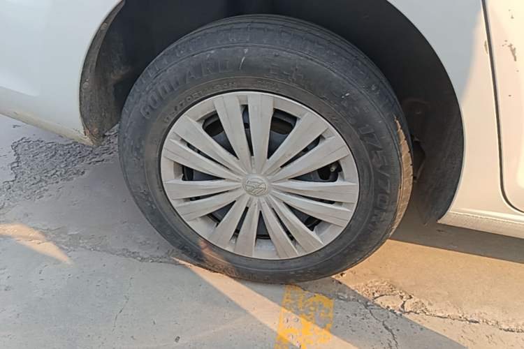 Used Volkswagen Santana 2021 1.5L Automatic Fashion Edition Right Rear Wheel Hub