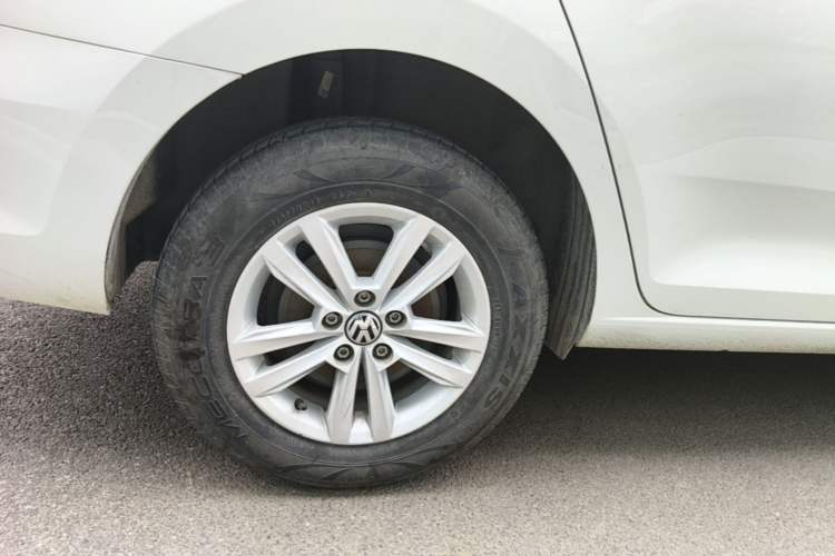 Used Volkswagen Santana 2021 1.5L Automatic Fashion Edition Right Rear Wheel Hub