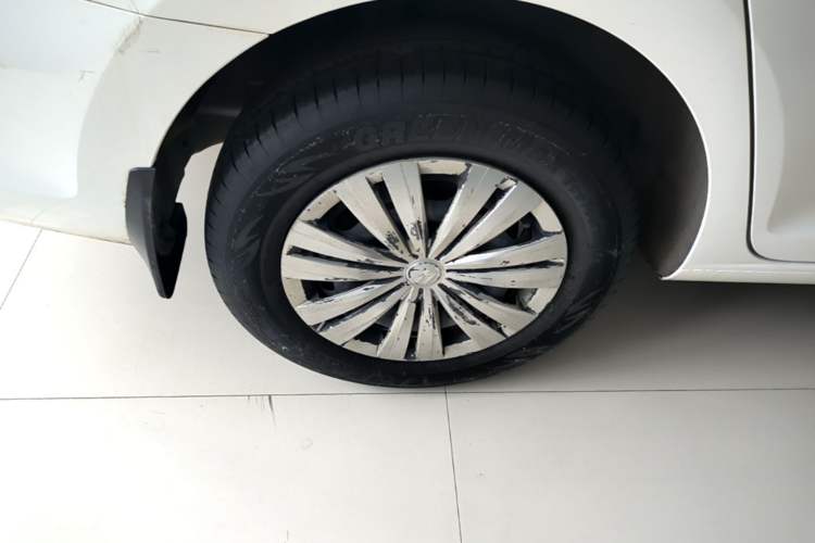 Used Volkswagen Santana 2021 1.5L Manual Fashion Edition Right Rear Wheel Hub