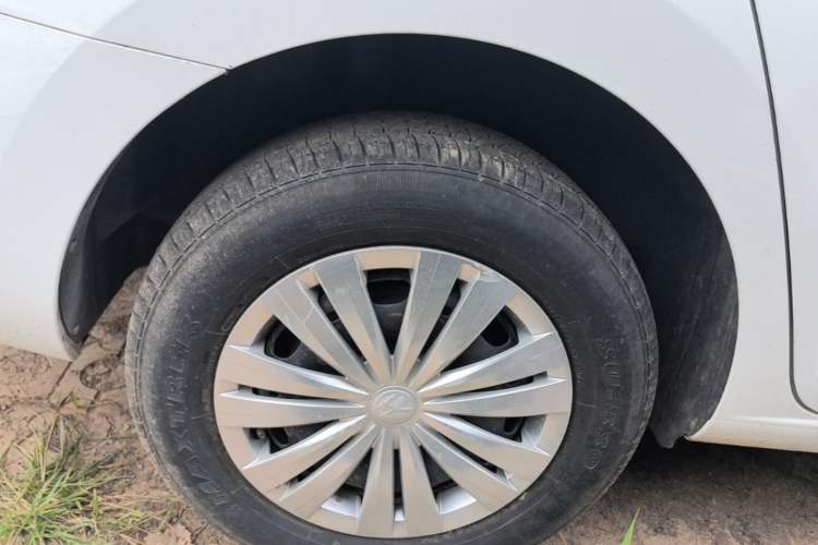 Used Volkswagen Santana 2021 1.5L Manual Fashion Edition Right Rear Wheel Hub
