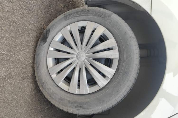 Used Volkswagen Santana 2021 1.5L Automatic Fashion Edition Right Rear Wheel Hub
