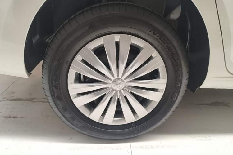 Used Volkswagen Santana 2021 1.5L Manual Fashion Edition Right Rear Wheel Hub