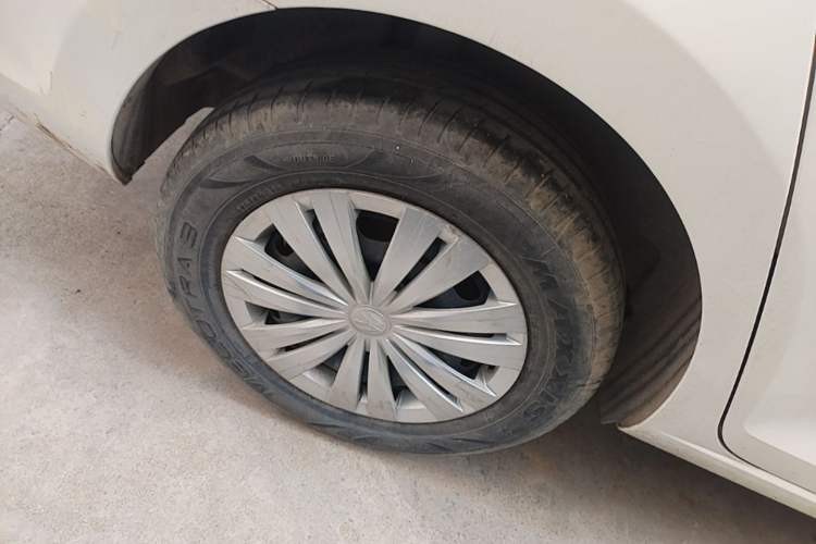 Used Volkswagen Santana 2021 1.5L Automatic Fashion Edition Right Rear Wheel Hub