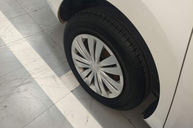 Used Volkswagen Santana 2021 1.5L Manual Fashion Edition Right Rear Wheel Hub