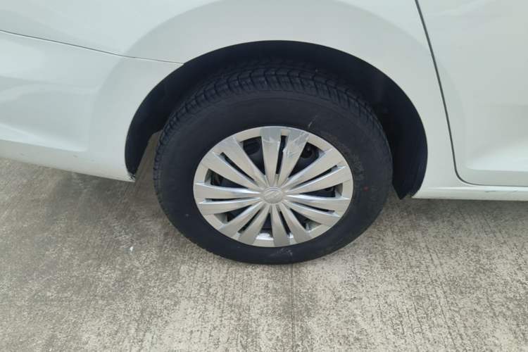 Used Volkswagen Santana 2021 1.5L Automatic Fashion Edition Right Rear Wheel Hub