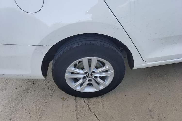 Used Volkswagen Santana 2021 1.5L Manual Fashion Edition Right Rear Wheel Hub