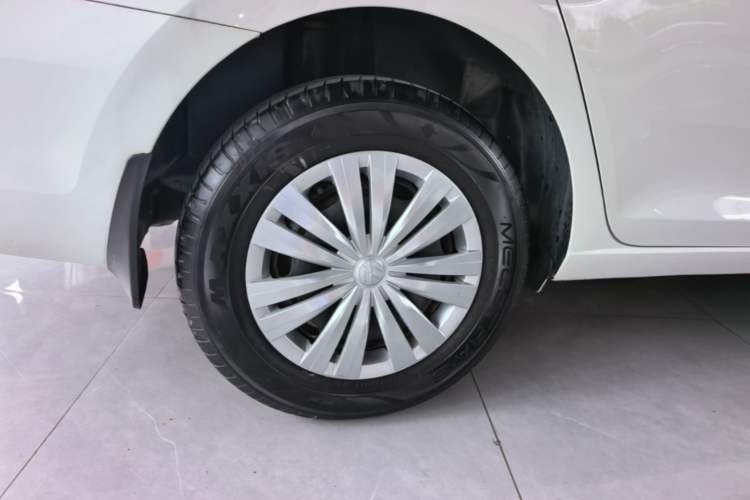 Used Volkswagen Santana 2021 1.5L Automatic Fashion Edition Right Rear Wheel Hub