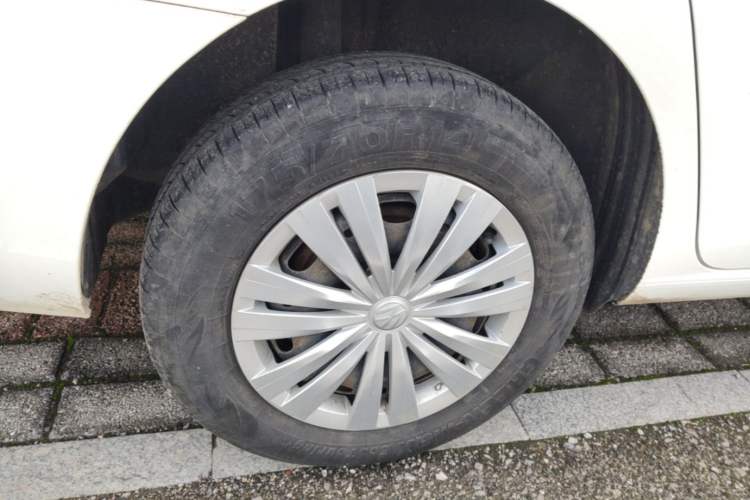 Used Volkswagen Santana 2021 1.5L Automatic Fashion Edition Right Rear Wheel Hub