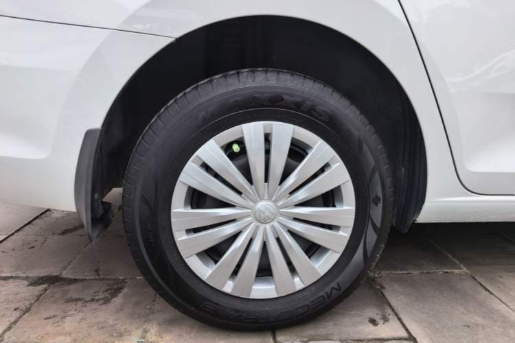 Used Volkswagen Santana 2021 1.5L Automatic Fashion Edition Right Rear Wheel Hub