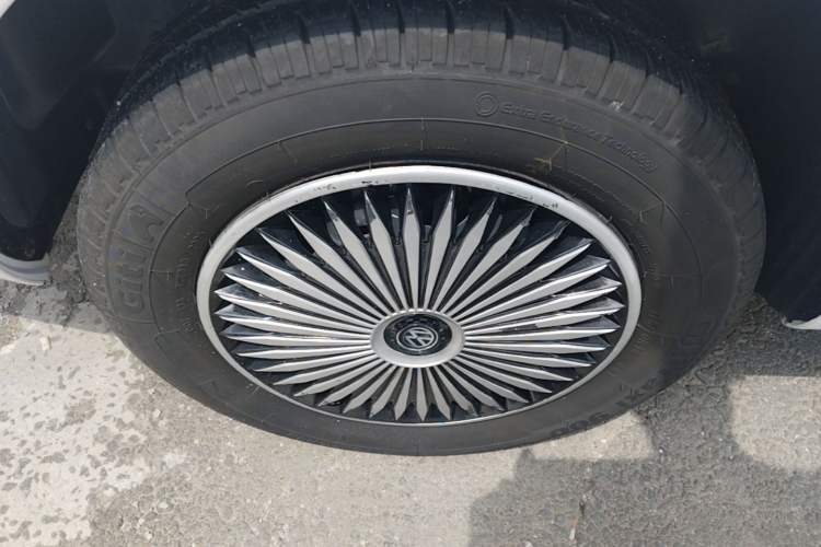 Used Volkswagen Santana 2021 1.5L Manual Fashion Edition Right Rear Wheel Hub