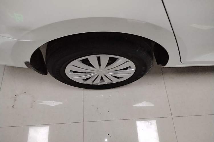 Used Volkswagen Santana 2021 1.5L Automatic Fashion Edition Right Rear Wheel Hub