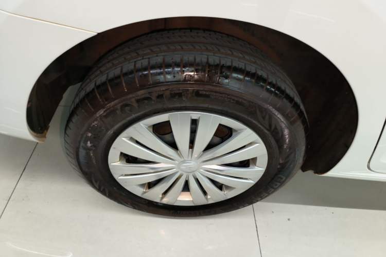 Used Volkswagen Santana 2021 1.5L Automatic Fashion Edition Right Rear Wheel Hub