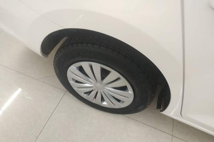 Used Volkswagen Santana 2021 1.5L Manual Fashion Edition Right Rear Wheel Hub