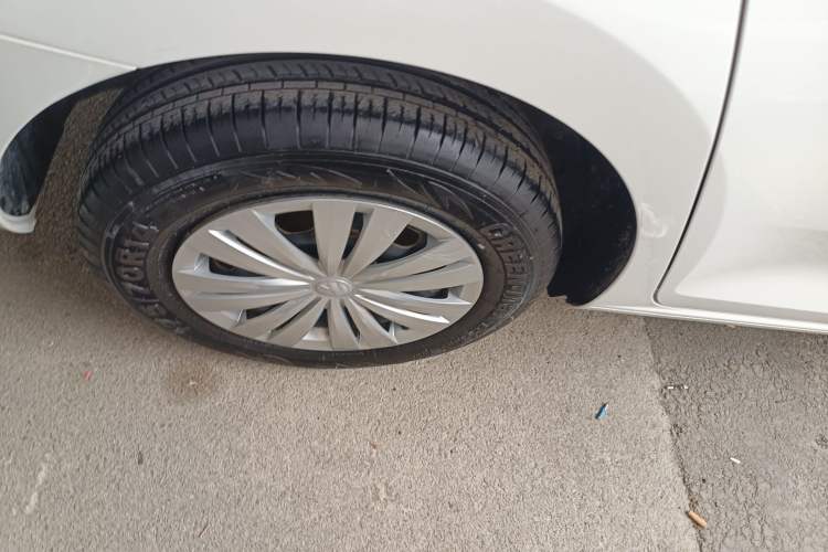 Used Volkswagen Santana 2021 1.5L Manual Fashion Edition Right Rear Wheel Hub