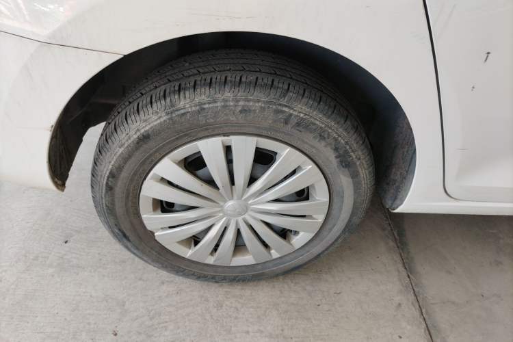 Used Volkswagen Santana 2021 1.5L Manual Fashion Edition Right Rear Wheel Hub