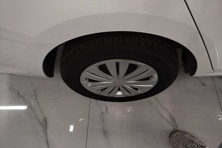 Used Volkswagen Santana 2021 1.5L Automatic Fashion Edition Right Rear Wheel Hub