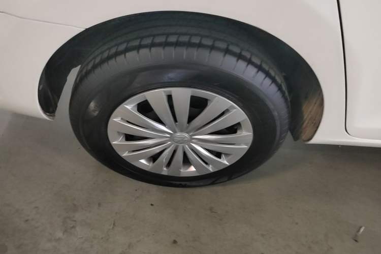 Used Volkswagen Santana 2021 1.5L Automatic Fashion Edition Right Rear Wheel Hub