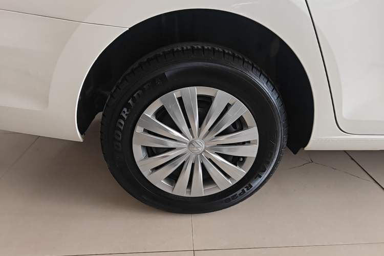 Used Volkswagen Santana 2021 1.5L Automatic Fashion Edition Right Rear Wheel Hub