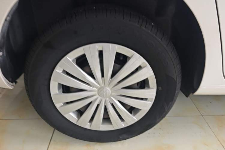 Used Volkswagen Santana 2021 1.5L Automatic Fashion Edition Right Rear Wheel Hub