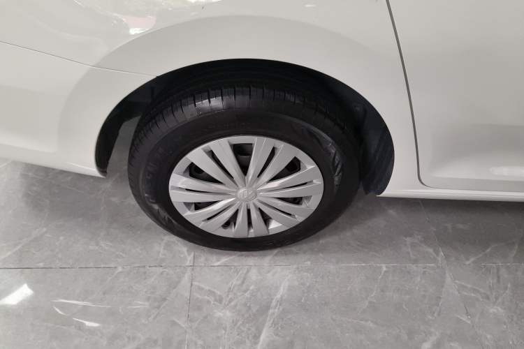 Used Volkswagen Santana 2021 1.5L Manual Fashion Edition Right Rear Wheel Hub