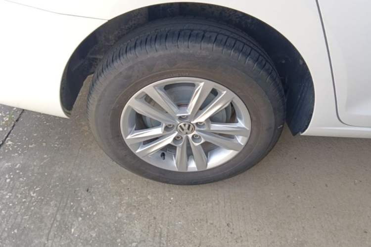 Used Volkswagen Santana 2021 1.5L Automatic Fashion Edition Right Rear Wheel Hub