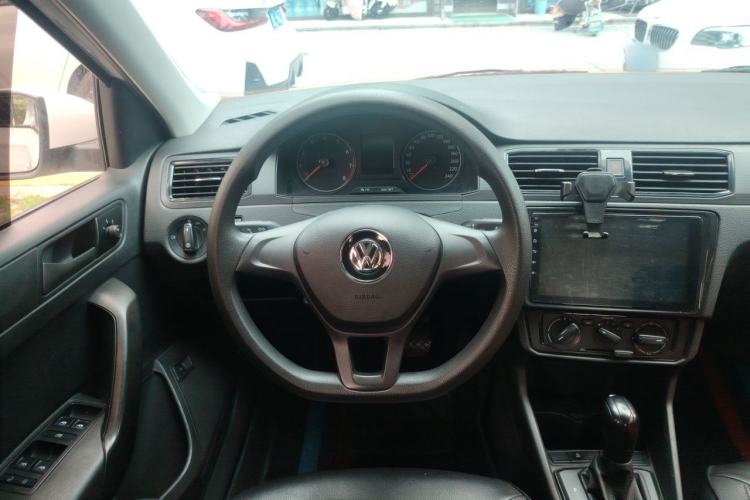 Used Volkswagen Santana 2021 1.5L Automatic Fashion Edition Steering Wheel