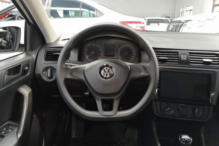Used Volkswagen Santana 2021 1.5L Manual Fashion Edition Steering Wheel