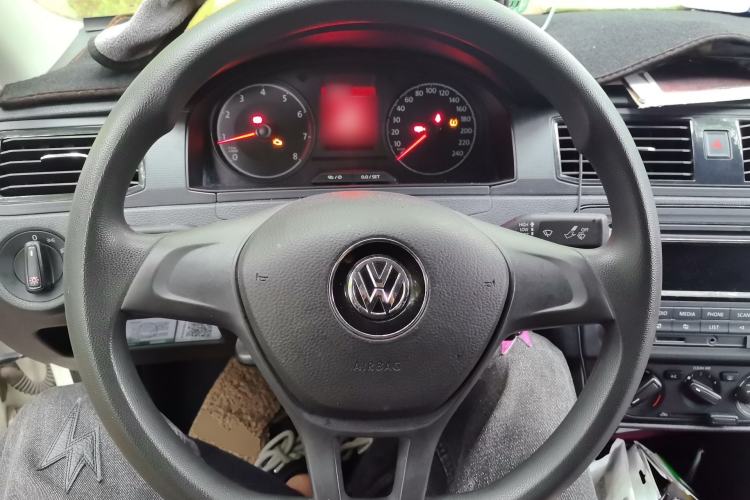 Used Volkswagen Santana 2021 1.5L Manual Fashion Edition Steering Wheel