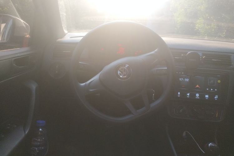 Used Volkswagen Santana 2021 1.5L Manual Fashion Edition Steering Wheel
