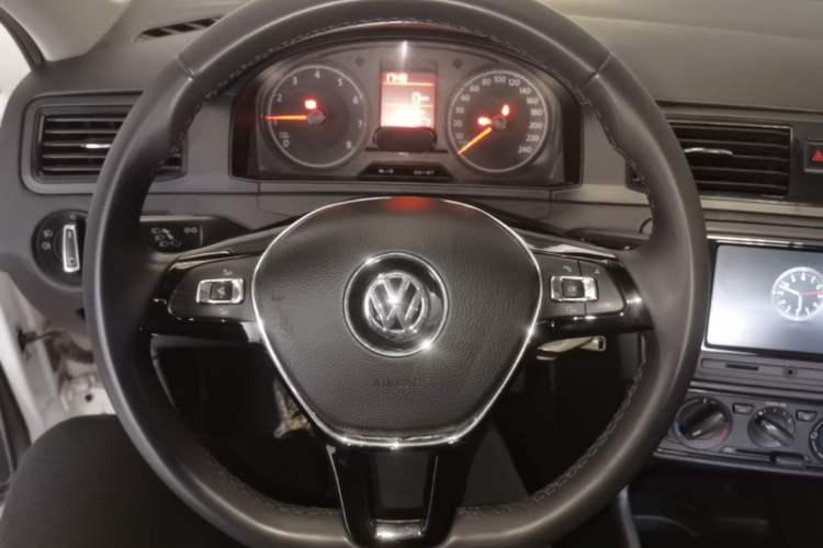 Used Volkswagen Santana 2021 1.5L Manual Fashion Edition Steering Wheel