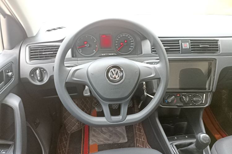 Used Volkswagen Santana 2021 1.5L Manual Fashion Edition Steering Wheel