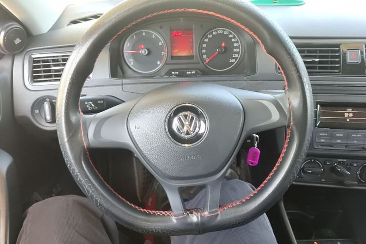 Used Volkswagen Santana 2021 1.5L Manual Fashion Edition Steering Wheel