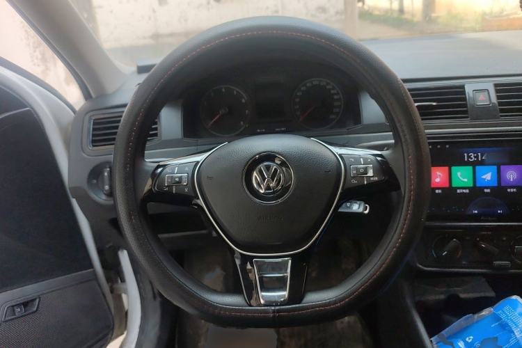 Used Volkswagen Santana 2021 1.5L Manual Fashion Edition Steering Wheel