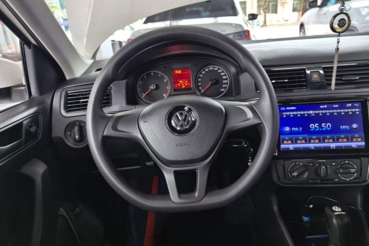Used Volkswagen Santana 2021 1.5L Automatic Fashion Edition Steering Wheel