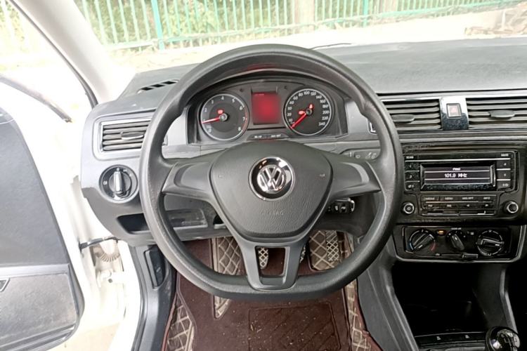 Used Volkswagen Santana 2021 1.5L Manual Fashion Edition Steering Wheel