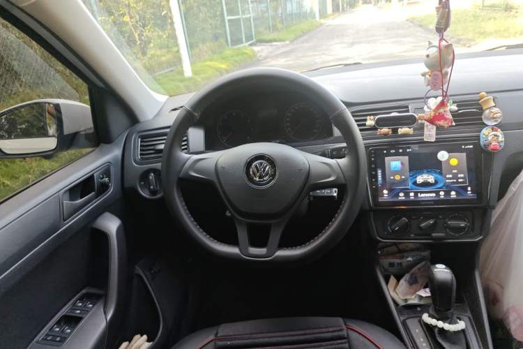 Used Volkswagen Santana 2021 1.5L Automatic Fashion Edition Steering Wheel