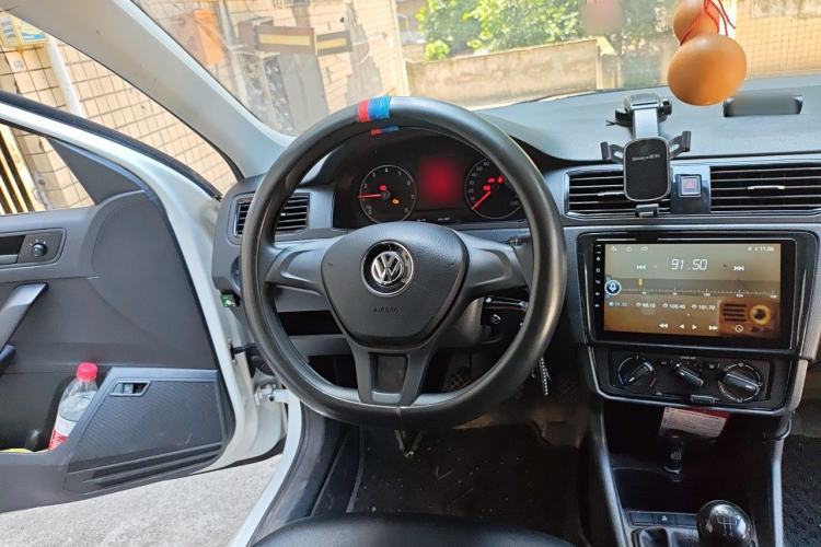 Used Volkswagen Santana 2021 1.5L Manual Fashion Edition Steering Wheel