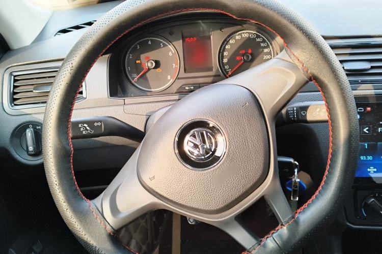 Used Volkswagen Santana 2021 1.5L Manual Fashion Edition Steering Wheel