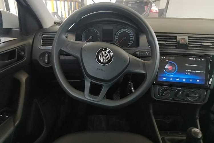 Used Volkswagen Santana 2021 1.5L Manual Fashion Edition Steering Wheel