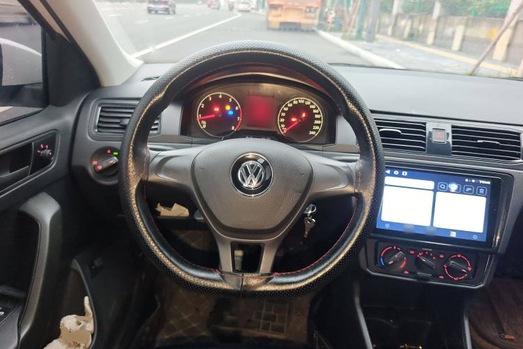 Used Volkswagen Santana 2021 1.5L Manual Fashion Edition Steering Wheel