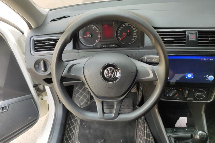 Used Volkswagen Santana 2021 1.5L Manual Fashion Edition Steering Wheel