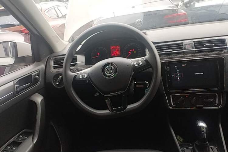 Used Volkswagen Santana 2021 1.5L Automatic Comfort Edition Steering Wheel