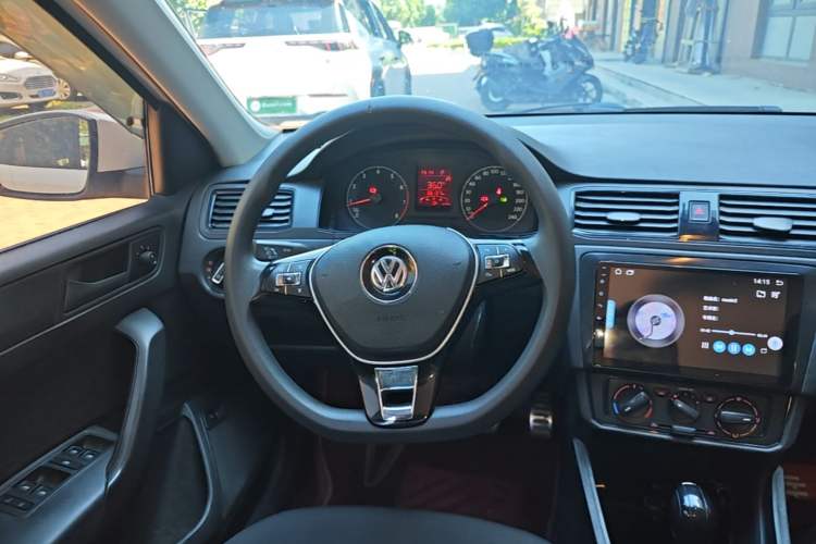Used Volkswagen Santana 2021 1.5L Automatic Fashion Edition Steering Wheel