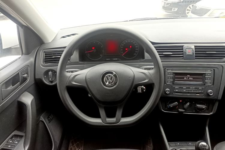 Used Volkswagen Santana 2021 1.5L Manual Fashion Edition Steering Wheel