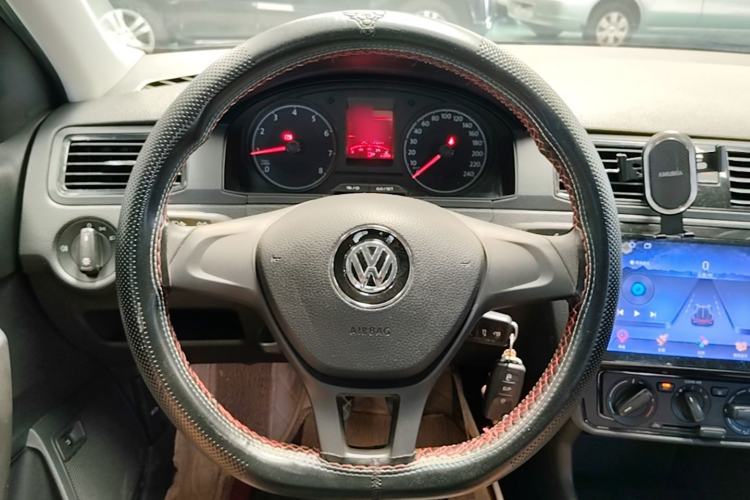 Used Volkswagen Santana 2021 1.5L Manual Fashion Edition Steering Wheel