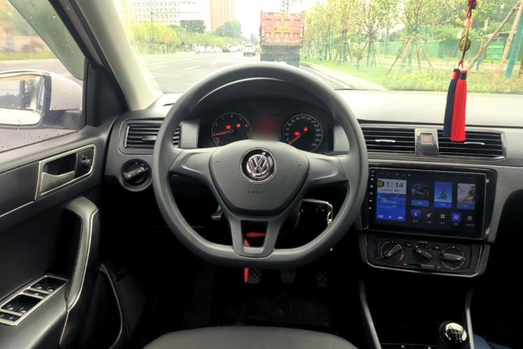 Used Volkswagen Santana 2021 1.5L Manual Fashion Edition Steering Wheel