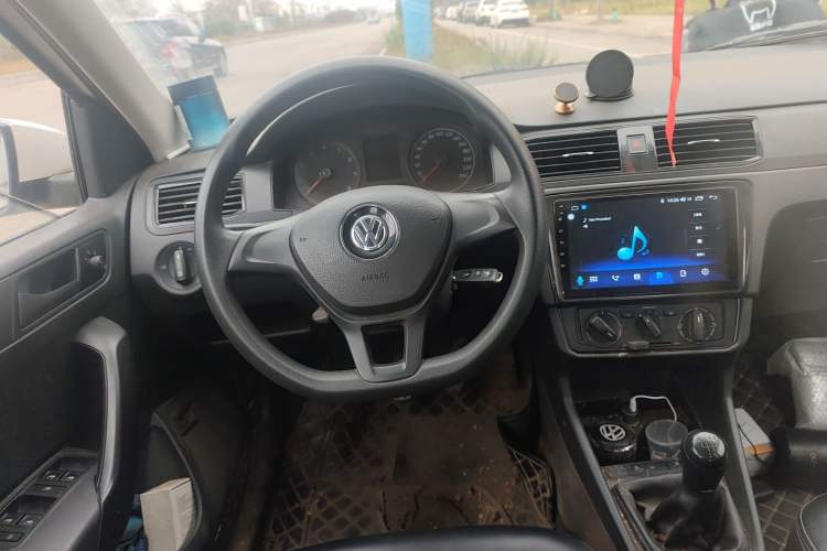 Used Volkswagen Santana 2021 1.5L Manual Fashion Edition Steering Wheel