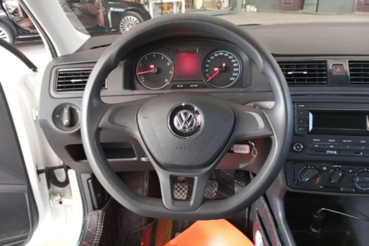 Used Volkswagen Santana 2021 1.5L Manual Fashion Edition Steering Wheel
