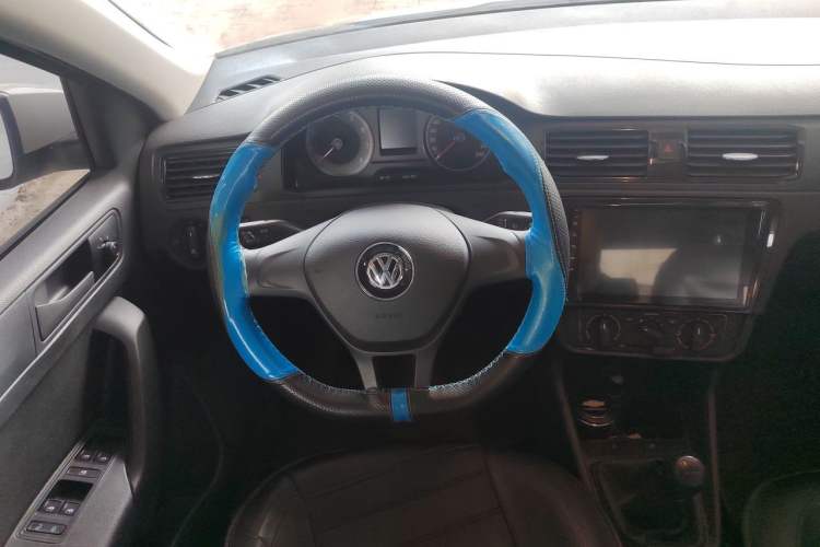 Used Volkswagen Santana 2021 1.5L Manual Fashion Edition Steering Wheel